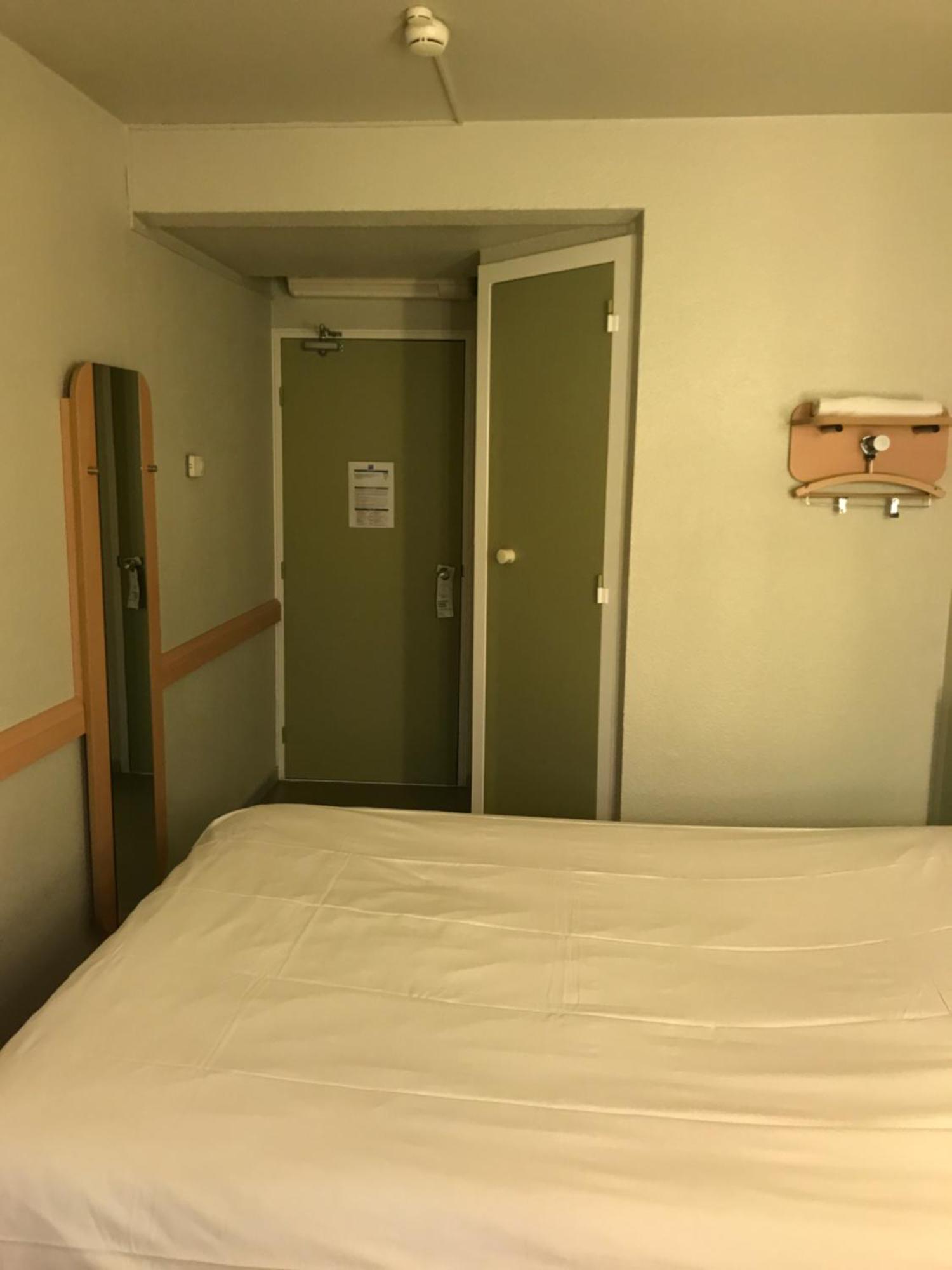 Ibis Budget L'Isle Adam Екстер'єр фото