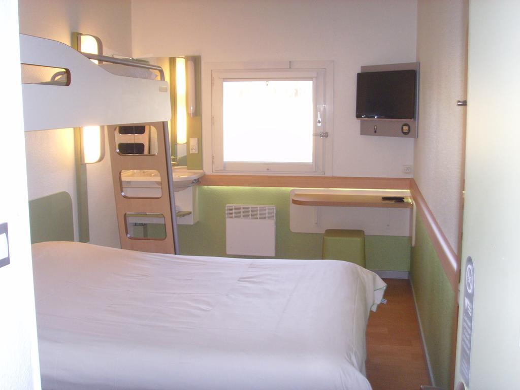 Ibis Budget L'Isle Adam Екстер'єр фото