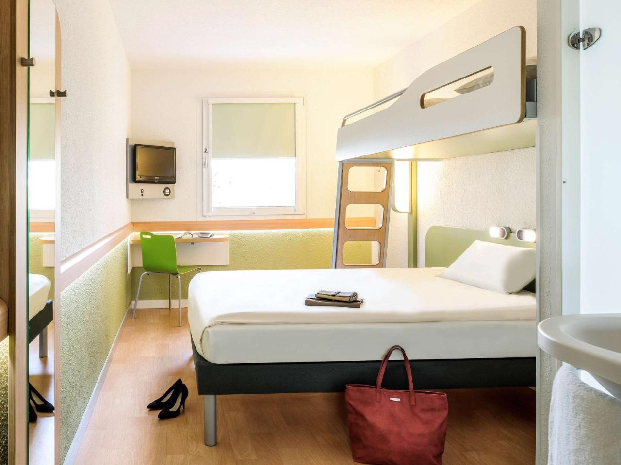 Ibis Budget L'Isle Adam Екстер'єр фото